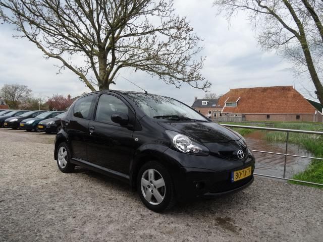 Toyota Aygo 1.0-12V Sport, AIRCO, APK tot 4-2016 Nu voor 