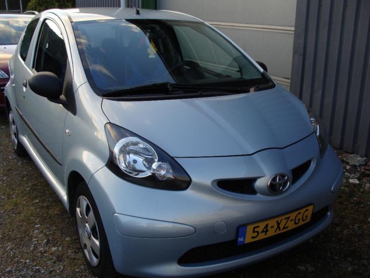 Toyota Aygo 1.0 12V VVT-I 3DRS 2007 met Airco