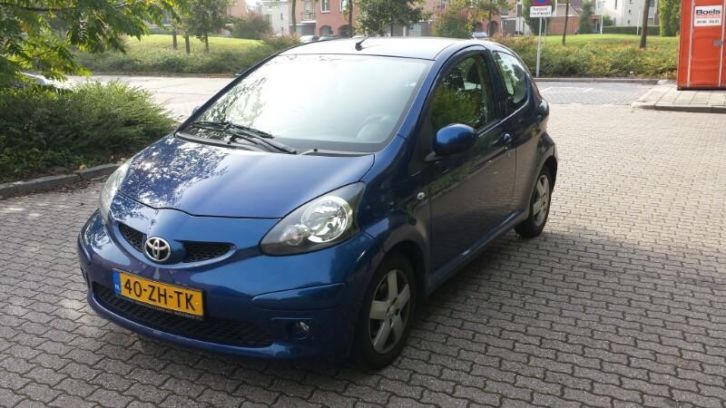 Toyota Aygo 1.0 12V VVT-I 3DRS 2008 Blauw