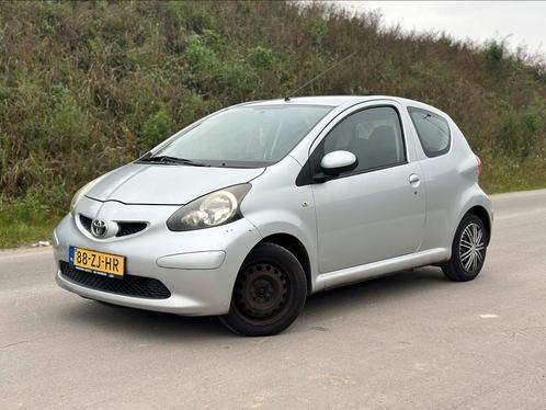 Toyota Aygo 1.0 12V Vvt-i 3DRS MMT 2008 Grijs