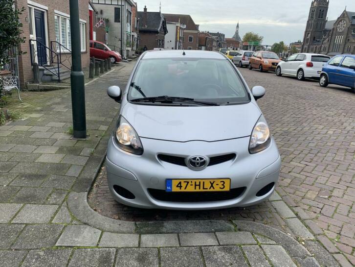 Toyota Aygo 1.0 12V Vvt-i 3DRS MMT 2009 Grijs