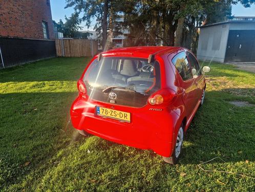 Toyota Aygo 1.0 12V Vvt-i 5DRS 2008 Rood