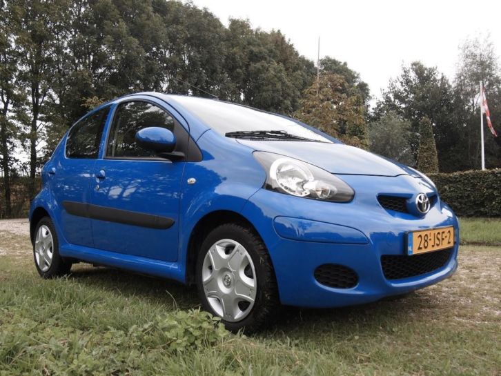 Toyota Aygo 1.0 12V VVT-I 5DRS 2009 Blauw