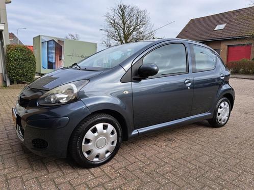 Toyota Aygo 1.0 12V Vvt-i 5DRS 2010 MET SLECHTS 104.000 km