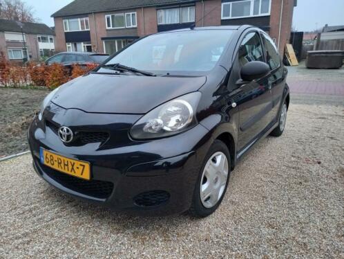 Toyota Aygo 1.0 12V Vvt-i 5DRS 2011 Zwart