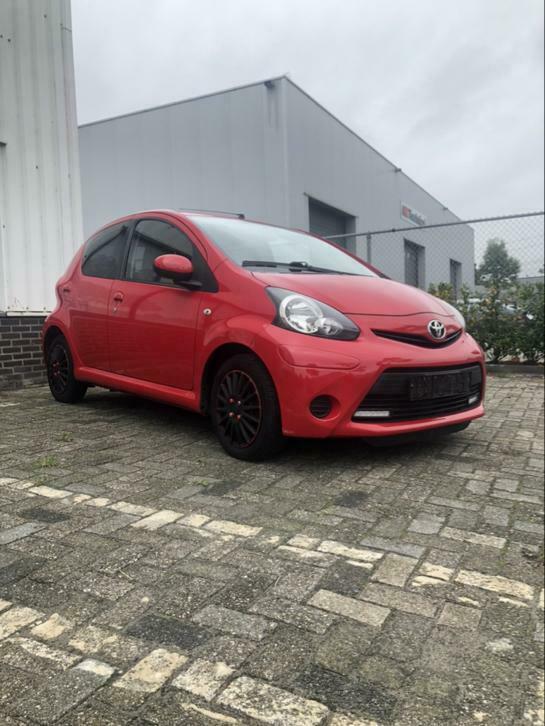 Toyota Aygo 1.0 12V Vvt-i 5DRS 2012 Evt. Met garantie