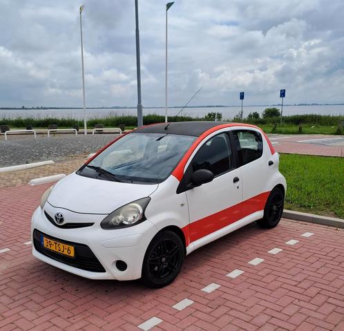 Toyota Aygo 1.0 12V Vvt-i 5DRS 2012 Wit