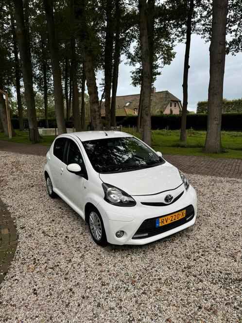 Toyota Aygo 1.0 12V Vvt-i 5DRS Airco 2014 Wit