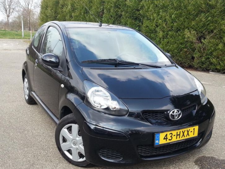 Toyota Aygo 1.0 12VGARANTIEairco 34000 km 0309 zwart met.