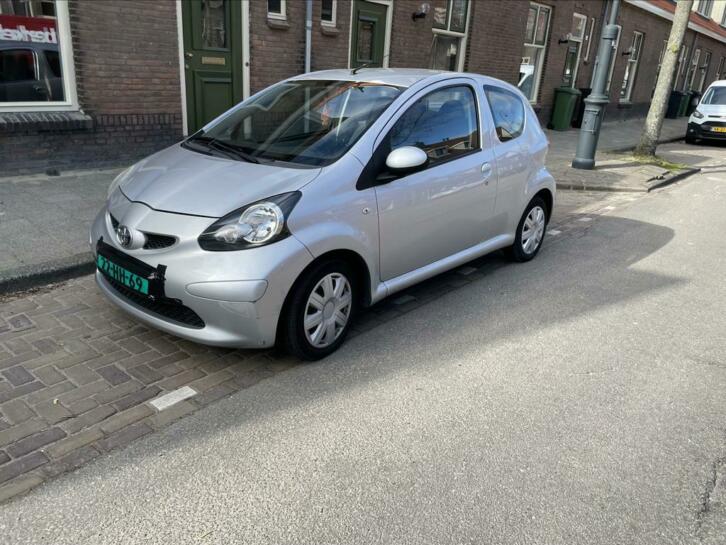 Toyota aygo 1.0 3 deurs benzine 2006 12vt