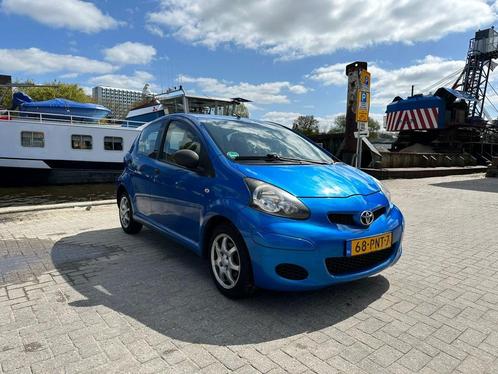 Toyota Aygo 1.0 5DRS 2011-  BLUEBLAUW - AIRCONAP -  APK