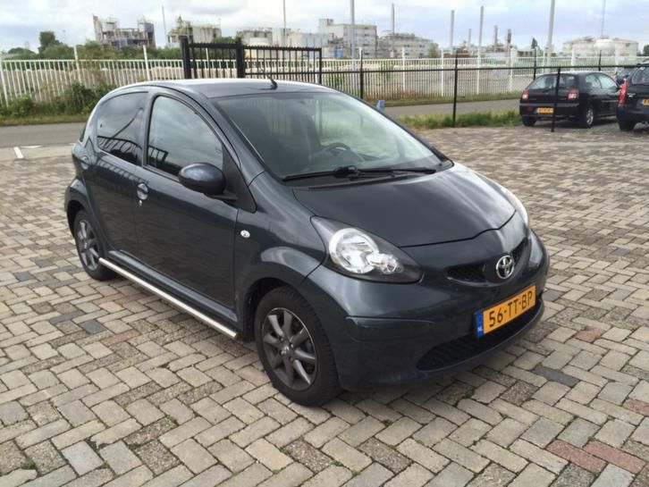 Toyota Aygo 1.0 BOMVOL OPTIES DEALER ONDERHOUDEN