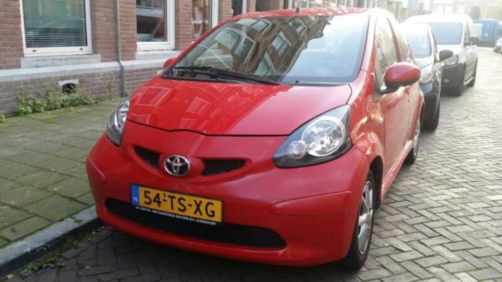 Toyota Aygo 1.0 PLUS 5DRS 2007 NAP Peugeot 107 citroen c1