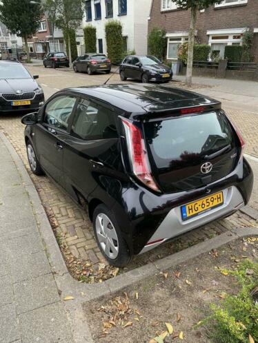 Toyota Aygo 1.0 Vvt-i 5drs x-play 2015 Zwart