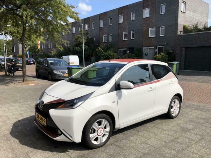 Toyota Aygo 1.0 Vvt-i 69pk 5D 2017 Wit