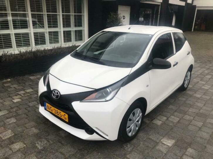 Toyota Aygo 1.0 Vvt-i 69pk 5D 2017 Wit Airco 98450KM