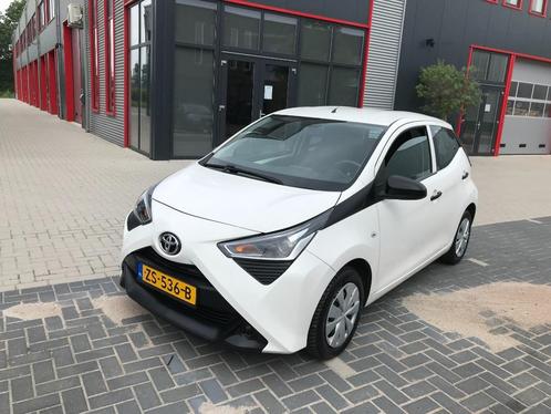 Toyota Aygo 1.0 Vvt-i X Fun 72pk 5D 2019 Wit Top staat 7850