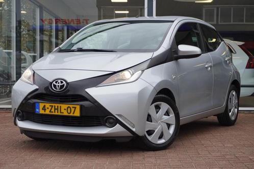 Toyota Aygo 1.0 VVT-i x-play  5deurs  Dealerauto  Airco 