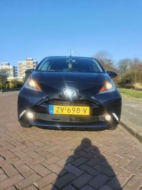 Toyota Aygo 1.2 D 3DRS 2015 Blauw