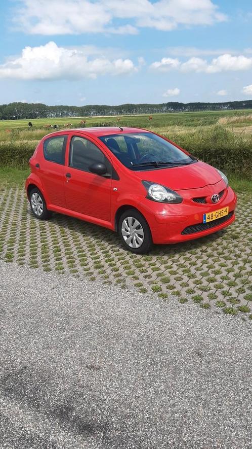 Toyota Aygo keurig Nieuwe APK etc.