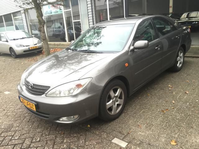 Toyota Camry 3.0 V6 Linea Sol