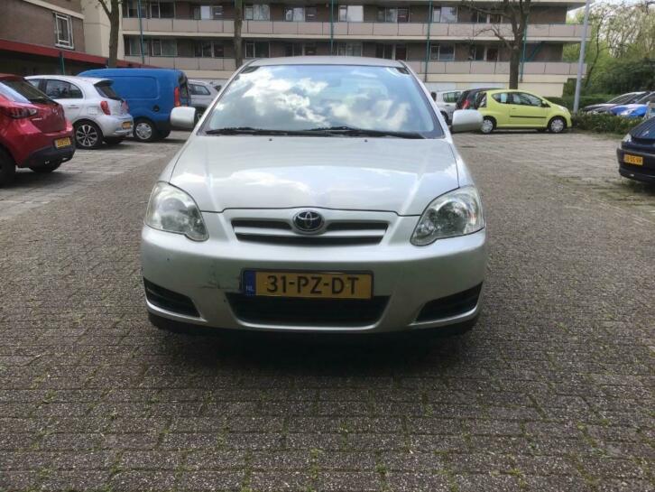 Toyota Corolla 1.4 Vvt-i 3DR Linea Terra 2005 Grijs