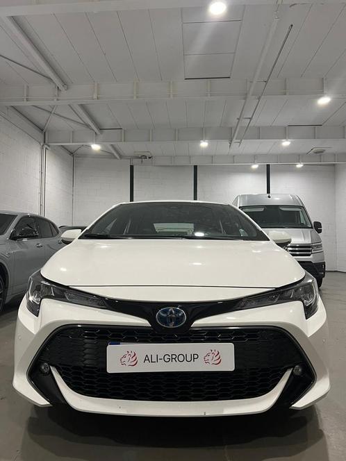 Toyota Corolla 1.8 Hybrid 122pk CVT 2023 Wit