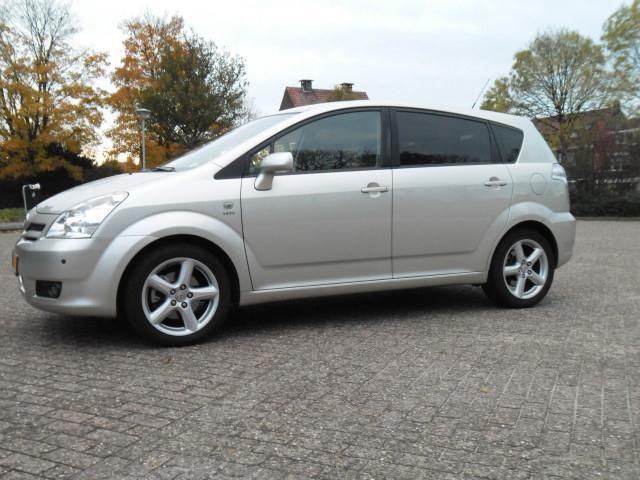 Toyota Corolla Verso 1.8 VVT-1 7personen