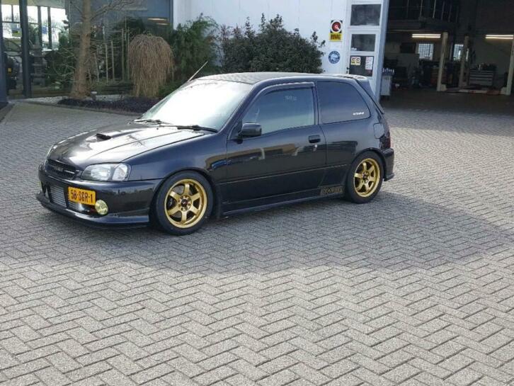 Toyota Glanza 264pk 938kg pocket rocket 4 nieuwe banden