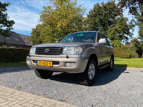 Toyota Land Cruiser 100 V8 benzine 2001 Grijs