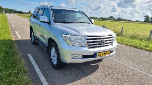 Toyota Land Cruiser 200 Serie 4.5 V8 Nieuwe motor Youngtimer