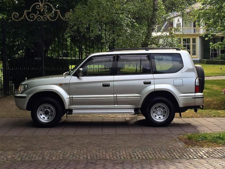 Toyota Land Cruiser 90  Automaat  NL auto  Zeldzame staat