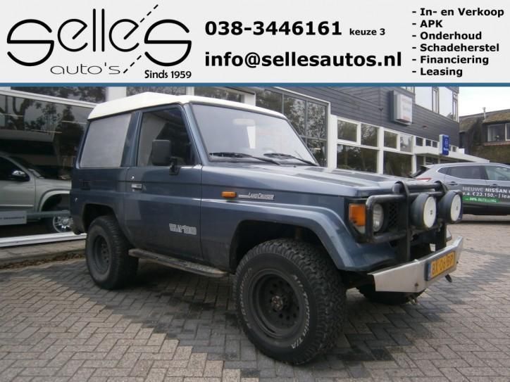 Toyota Land Cruiser H.Duty 2.4 LX 4x4 Hardtop Commercial