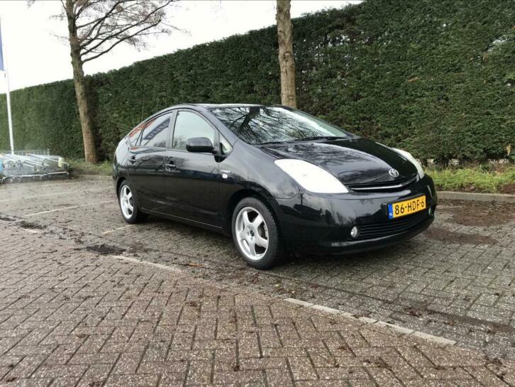 Toyota Prius 1.5 HSD 2007 Leer Stoelverwarming dvd navigatie
