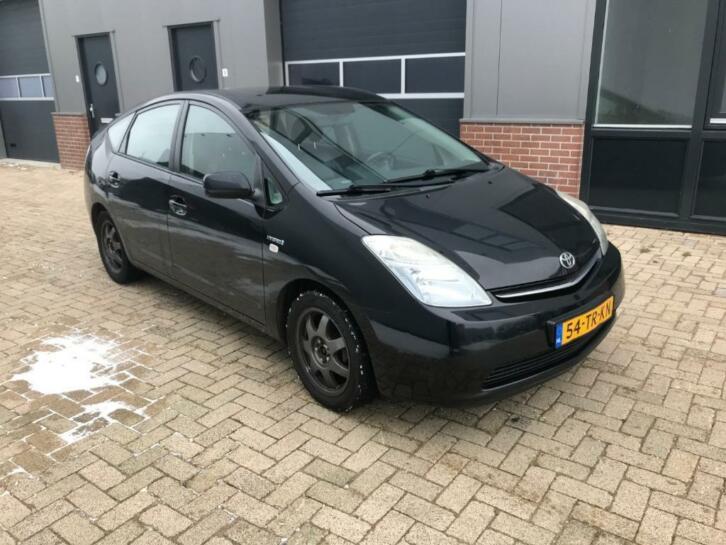 Toyota Prius 1.5 HSD 2007 Zwart. Met af en toe foutmelding