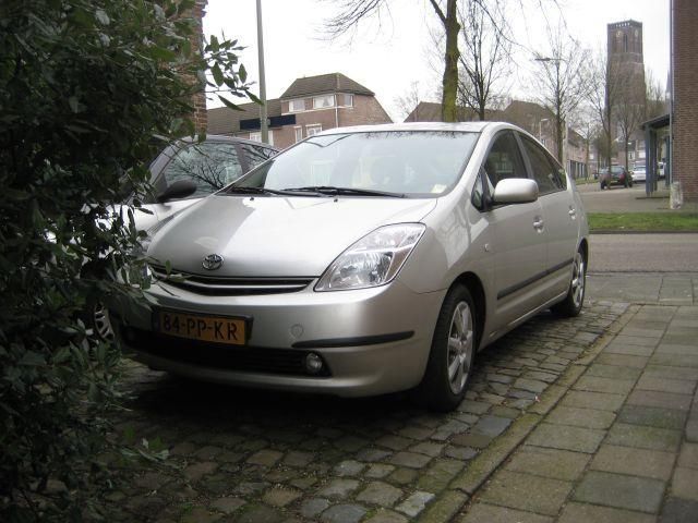 Toyota Prius 1.5 VVT-i, business edition, 2004, navigatie.