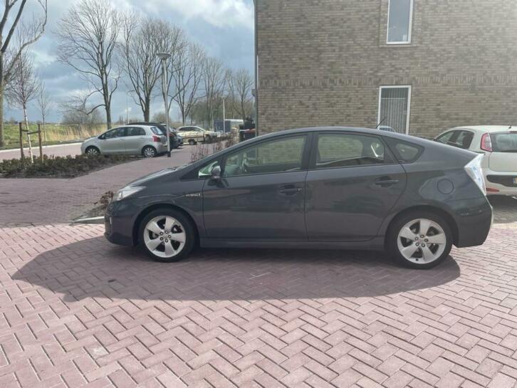 Toyota Prius 1.8 Full Hybrid 136PK Aut 2012 Grijs FACELIFT