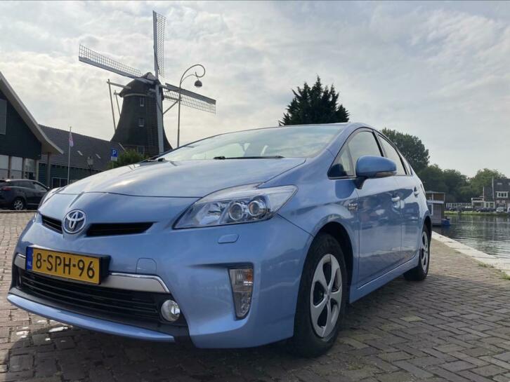 Toyota Prius 1.8 Plug-in Hybrid Dynamic Business Aut 2013