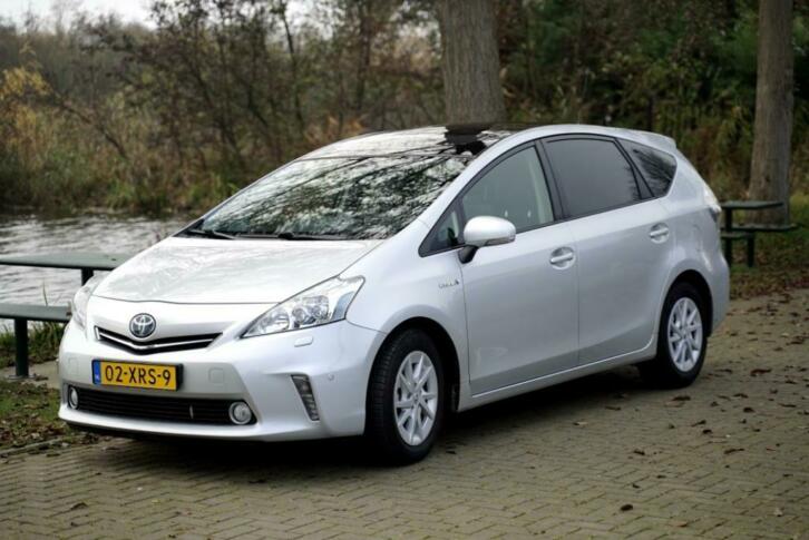 Toyota Prius Wagon 1.8 Hybrid Auto 2012 - NAVLeer