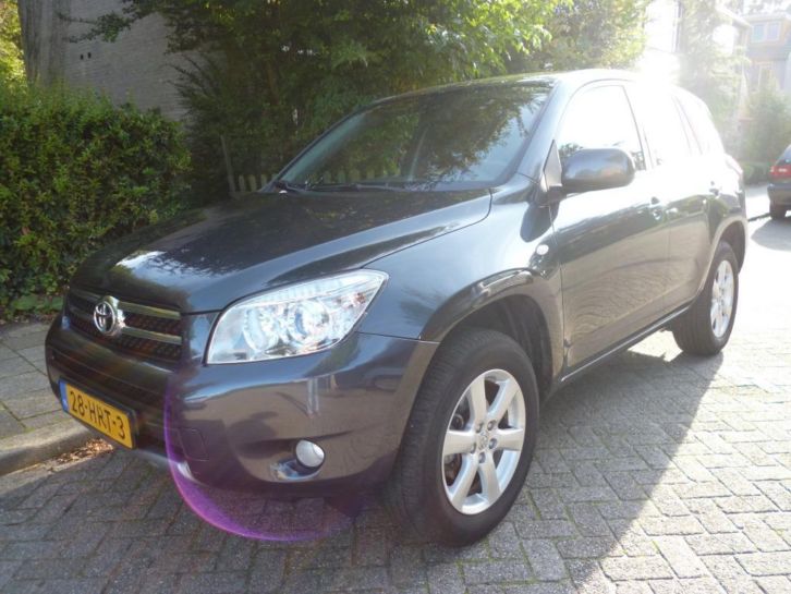 Toyota RAV4 2.0 16V VVT-I Navi,Cruis,Trekh,Carkit,winterband