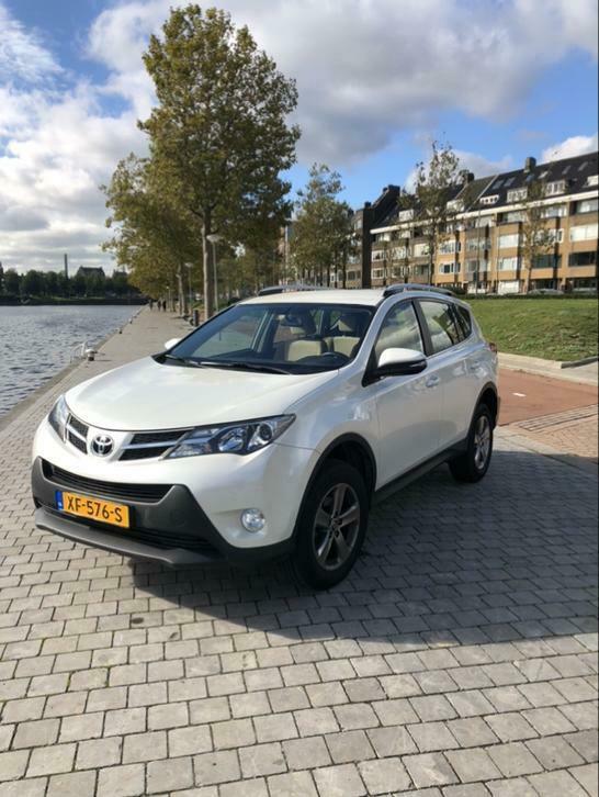 Toyota RAV4 2.0 Executive Business 4WD