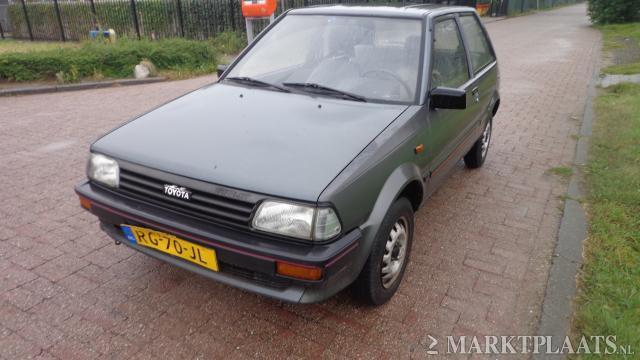 Toyota Starlet 1.0 DX 