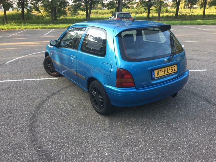 Toyota Starlet 1.3 16V 1997 Blauw met nieuwe APK  opties