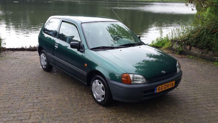 Toyota Starlet 1.3 16V 1997 Groen Met Nwe APK