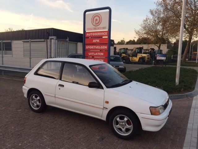 Toyota Starlet 1.3 XLI 12V E2 1994 Wit met NIEUWE APK