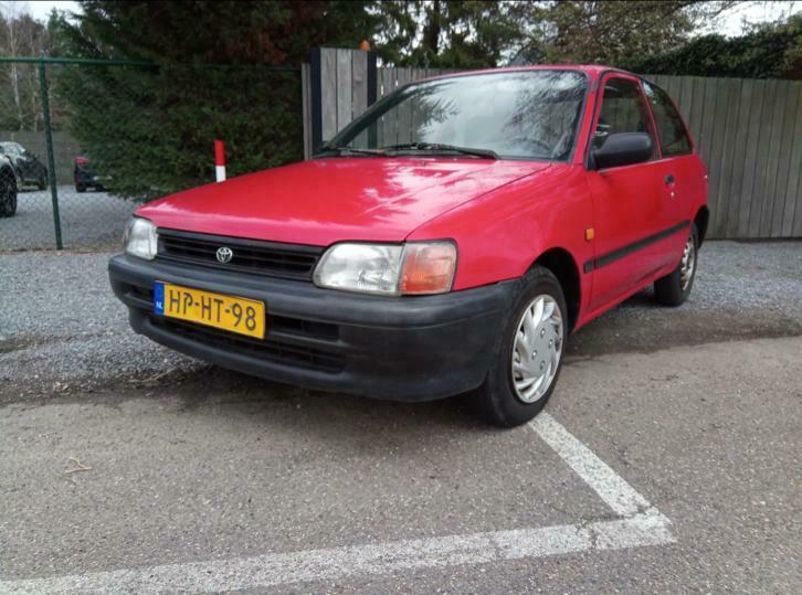 Toyota Starlet 1.3 XLI AUT E2 1994 Rood