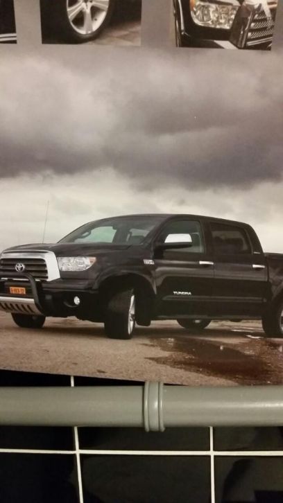 toyota tundra 5.7 V8 Double Cab limited Edition i-Force