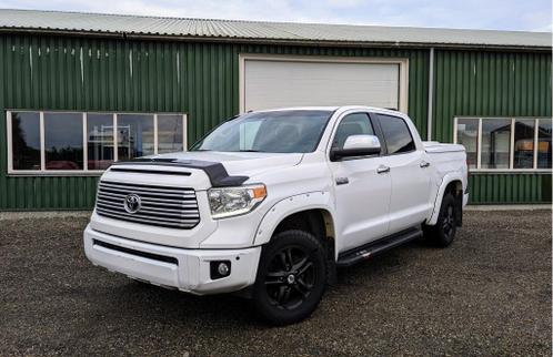 Toyota Tundra Platinum 5.7 V8 4x4 LPG Grijs kenteken CrewMax