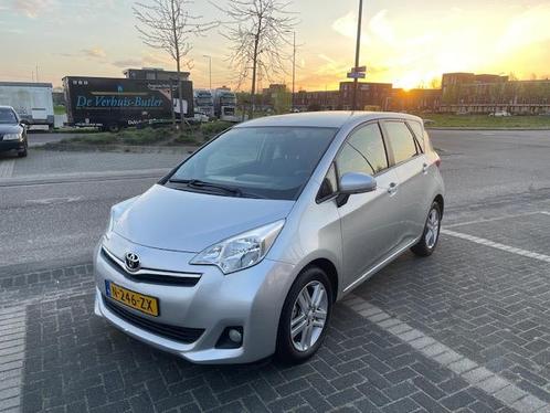 Toyota Verso-S 1.3 Vvt-i 2014 Grijs