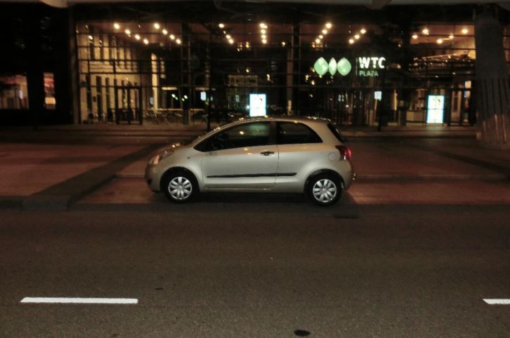 Toyota Yaris 1.0 12V Vvt-i 3DR 2010 Beige